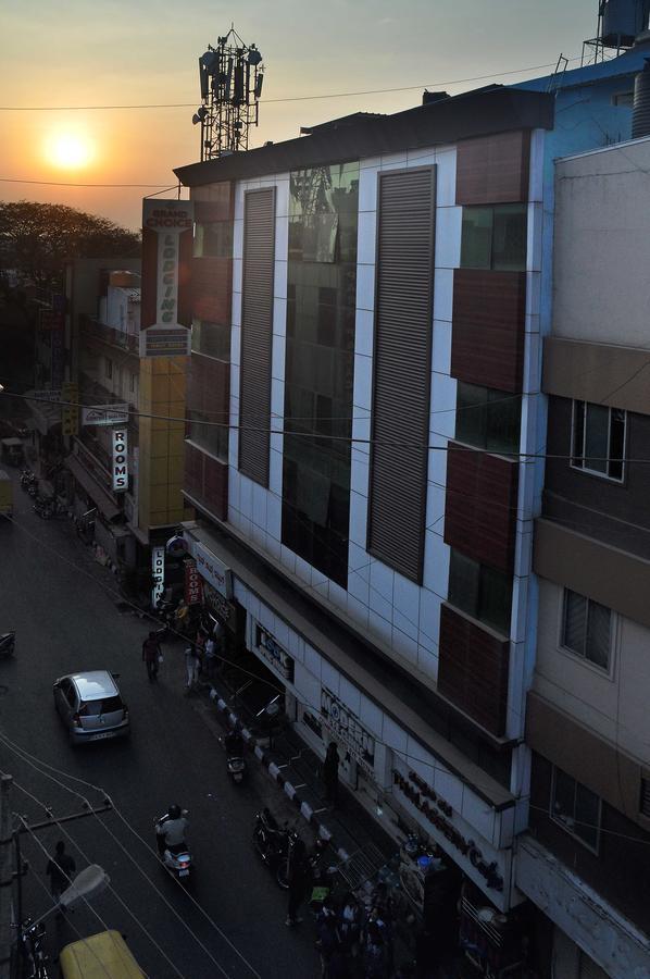 Grand Choice Hotel Bangalore Bilik gambar