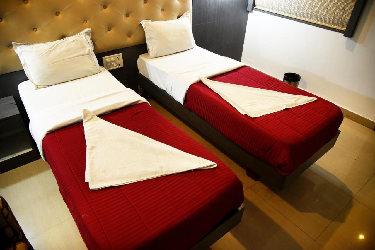 Grand Choice Hotel Bangalore Bilik gambar